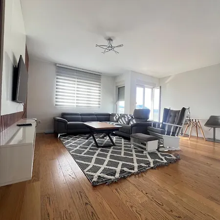 Apartament White Homes 7-central Point *
