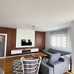 White Homes 7-central Point Apartament *