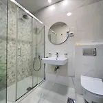 White Homes 7-central Point * Podgorica
