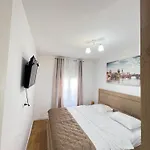 Apartament White Homes 7-central Point *