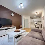 White Homes 7-central Point * Podgorica