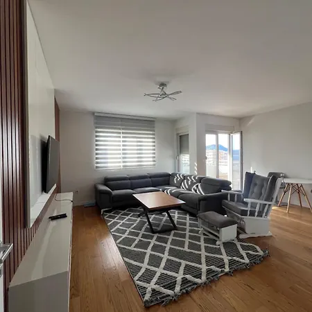 White Homes 7-central Point Апартаменты