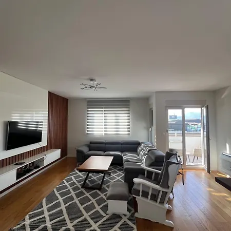 Apartment White Homes 7-central Point Podgorica