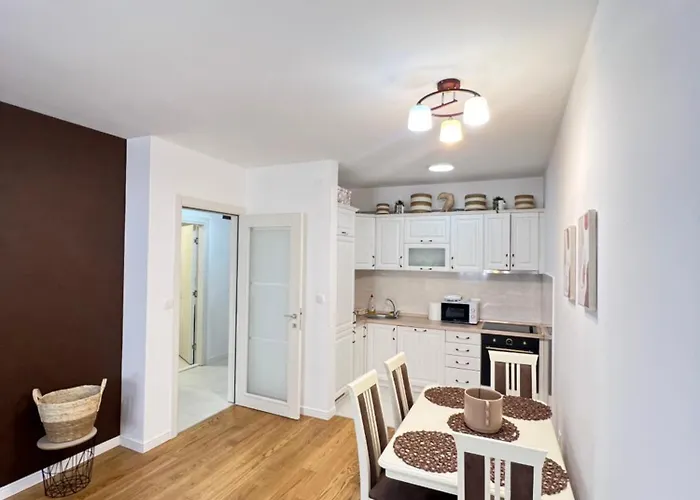 White Homes 7-central Point דירה פודגוריצה